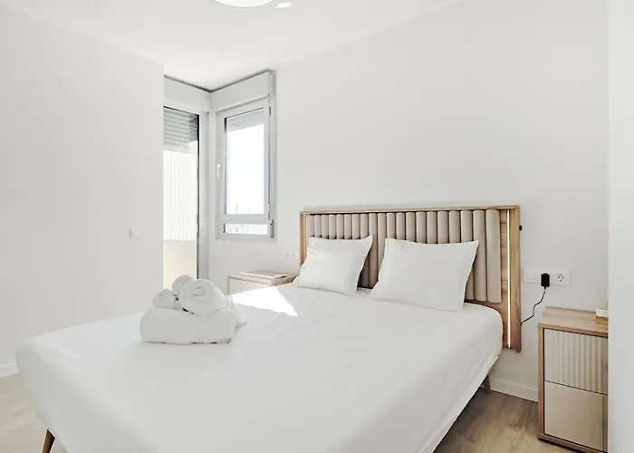Appartement New Luxury Port Sea View Pool